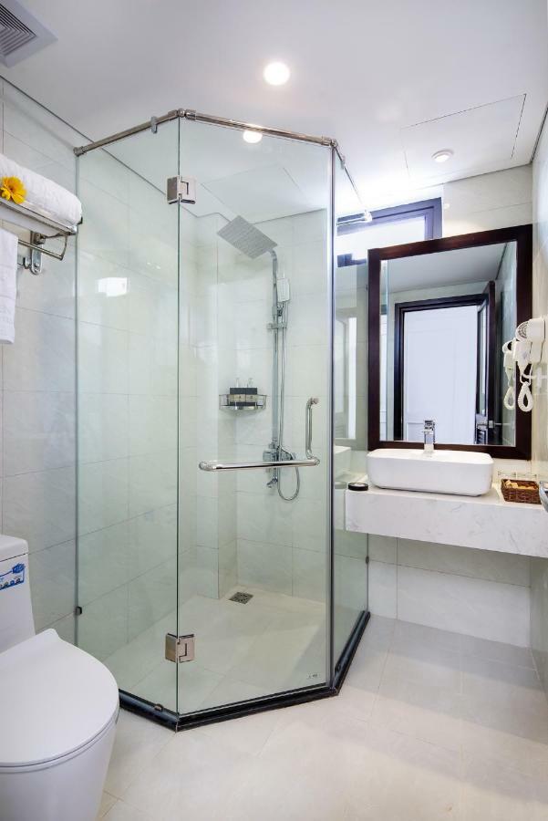 Golden Line Hotel Danang Da Nang Exterior foto